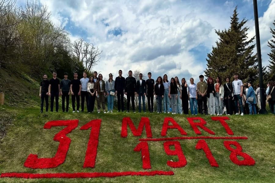 UNEC tələbələri Quba Soyqırımı Memorial Kompleksini ziyarət edib - FOTOLAR