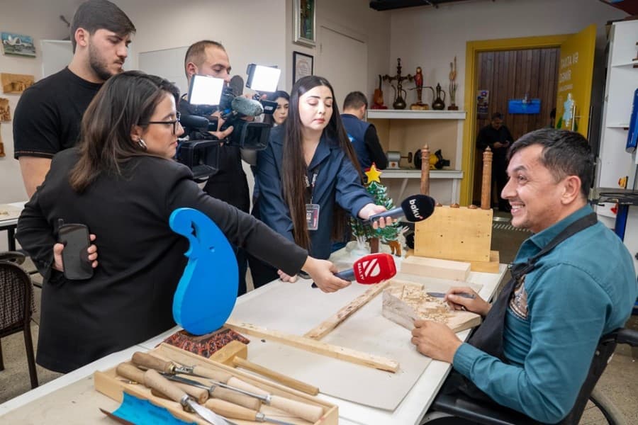 DOST İnklüziv İnkişaf və Yaradıcılıq Mərkəzinə mediatur təşkil olunub - FOTOLAR