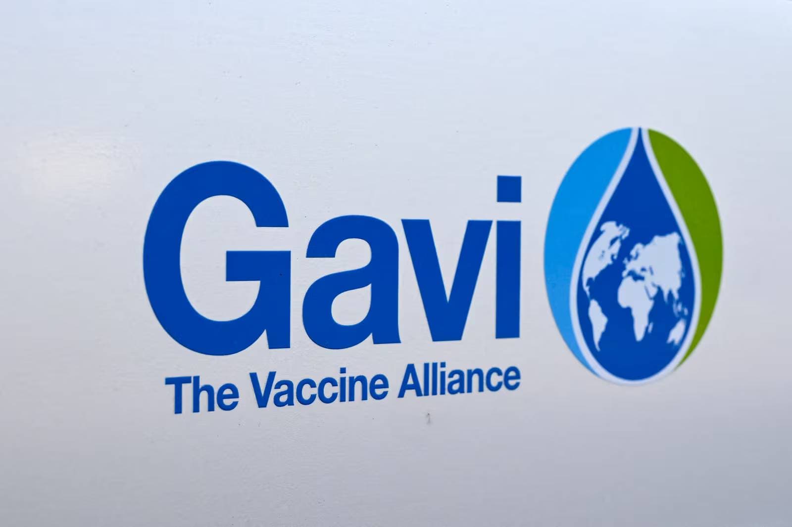 Gavi-nin vaksin keçidi RFK-nın civə mövqeyi ilə bağlı deyil