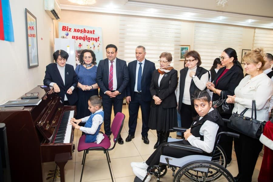 Əlilliyi olan uşaqlar üçün sosial xidmət müəssisəsinə infotur təşkil olunub - FOTOLAR