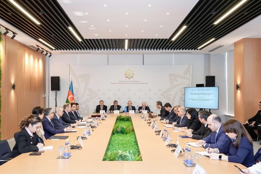 Azərbaycanla BƏT arasında “2025-2029-cu illər üçün Layiqli Əmək üzrə Ölkə Proqramı” imzalanıb - FOTOLAR