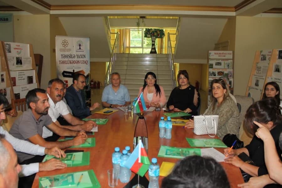 “Təhsilə yaxın, təhlükədən uzaq” layihəsi çərçivəsində konfrans keçirilib