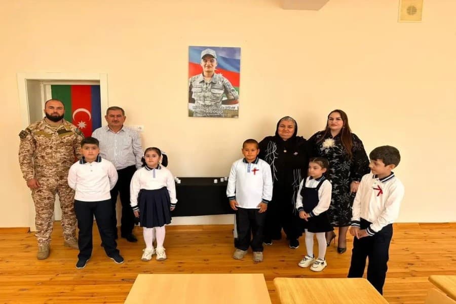 Şəhidlərin xatirəsinə xüsusi sinif otağı yaradılıb - FOTOLAR