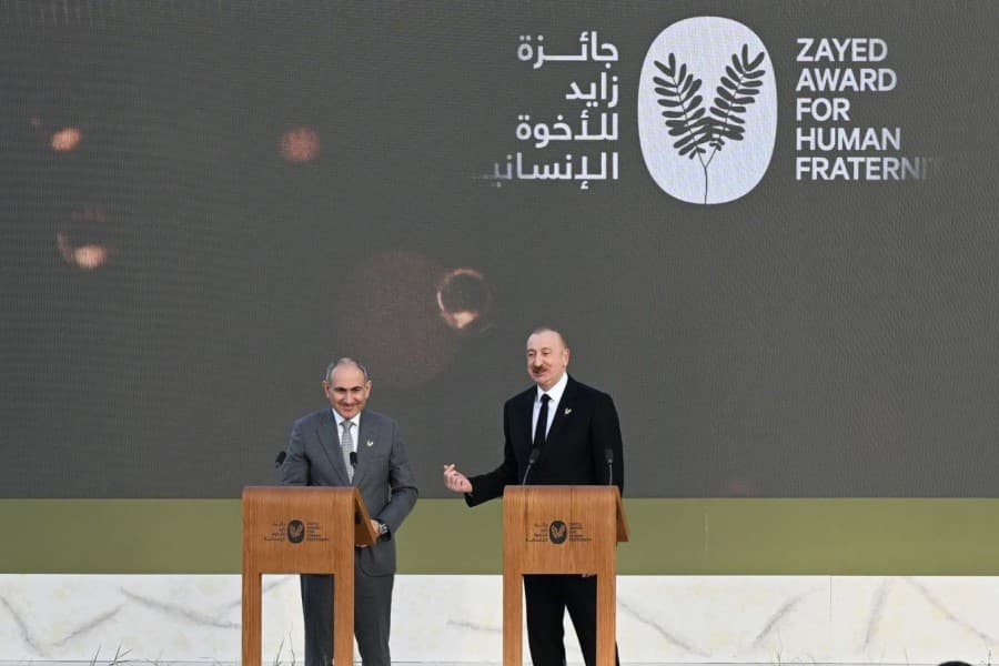 Zayed Mükafatı fonunda sülh: Abu-Dabidə deyilənlər və deyilməyənlər
