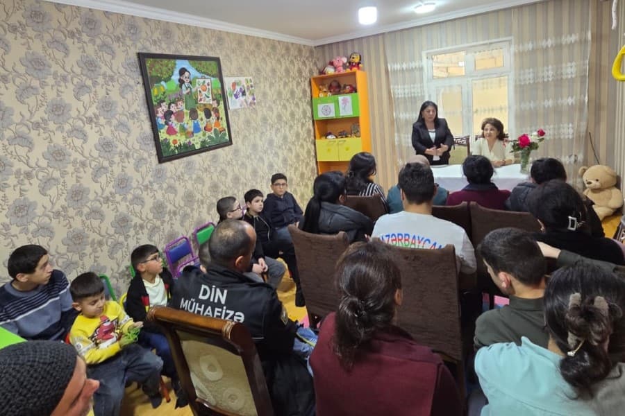 QHT-lər “Uşaqları hər növ istismardan qoruyaq” mövzusunda maarifləndirici görüş keçirib - FOTOLAR