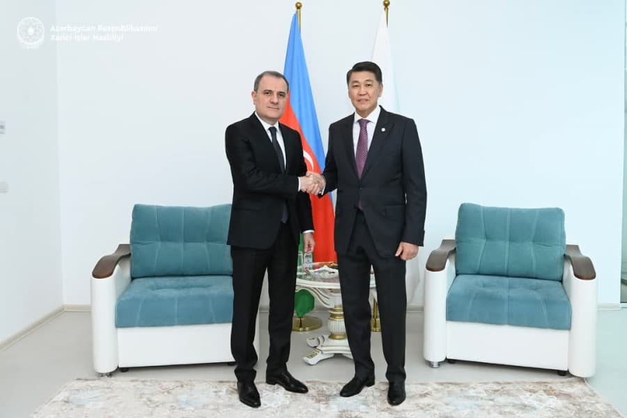 Ceyhun Bayramov Berek Aren ilə görüşüb