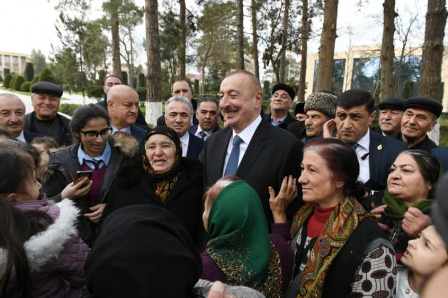 Məcburi köçkünlər: qadın və uşaqların cəmiyyətə inteqrasiyası - AÇIQLAMA