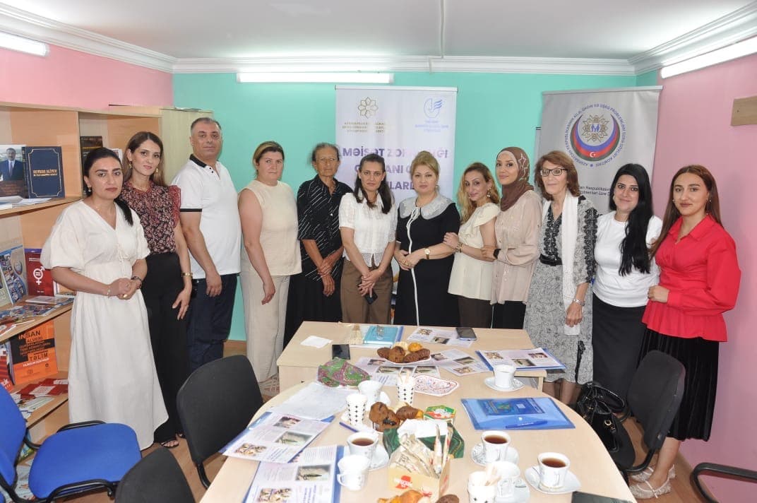"Məişət zorakılığı qurbanı olan qadınlarla iş" layihəsi çərçivəsində seminar keçirilib