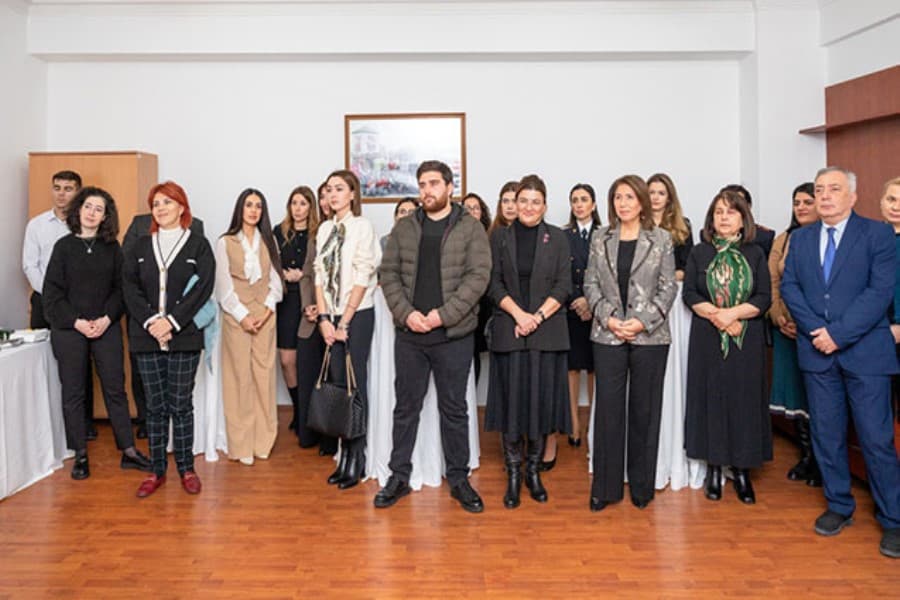 “Azercell”in dəstəyi ilə idarə olunan “Qadın Qaynar Xətti”nin rəsmi təqdimatı oldu