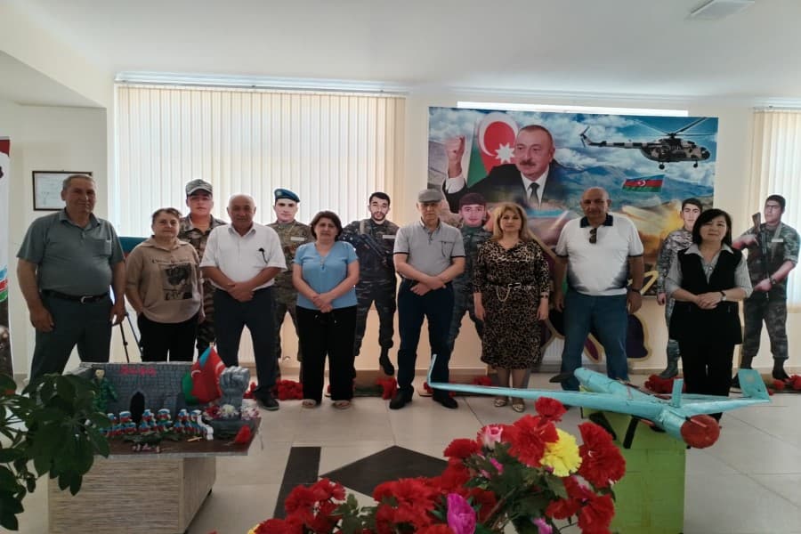 45 ildən sonra sinif yoldaşları bir araya gəldi - QHT sədrinin AÇIQLAMASI / FOTOLAR