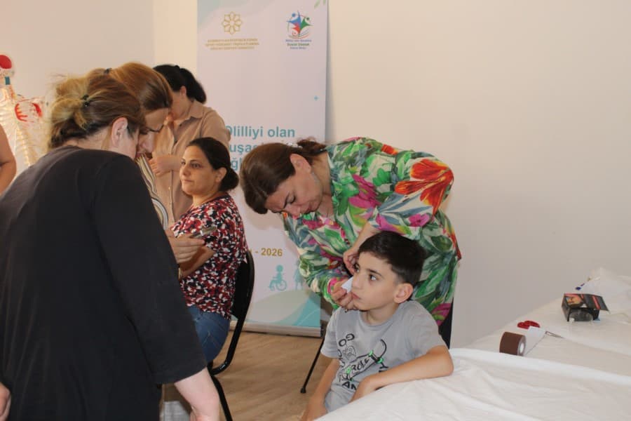 “Əlilliyi olan uşaqların sağlamlığının qorunması” layihəsi çərçivəsində 10-cu təlim keçirilib
