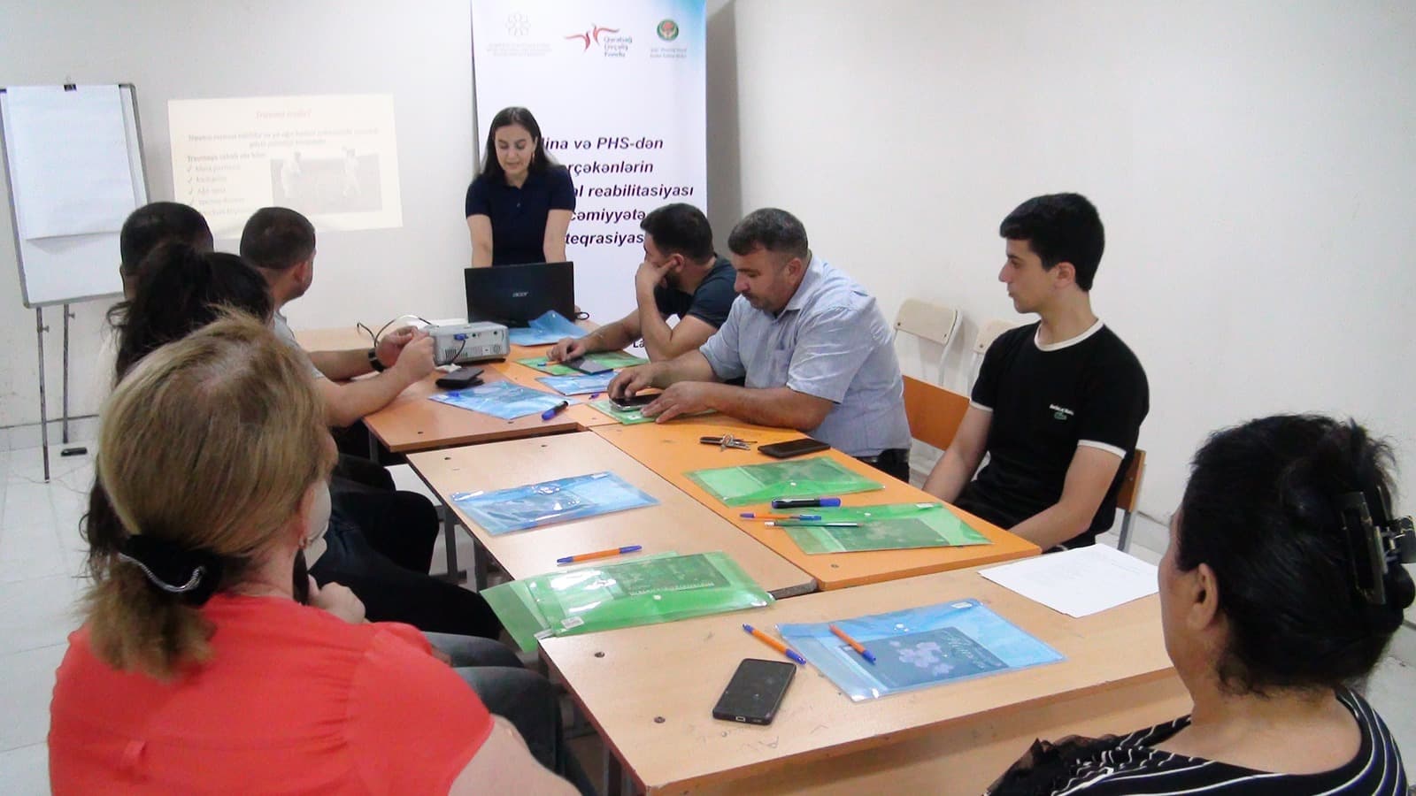 Ağdamda mina və PHS-dən zərərçəkmiş şəxslərlə növbəti psixososial dəstək təlimi keçirilib
