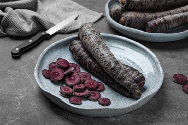 Qara yerkökünün tərkibindəki rəngləndirici maddənin xərçəng hüceyrələrinə təsiri araşdırıldı