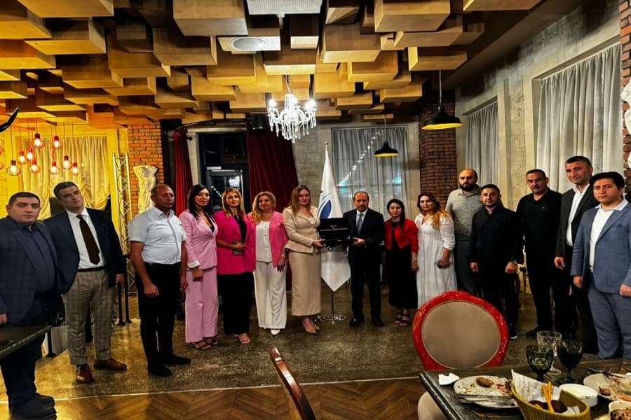 Küveytin Azərbaycandakı səfiri BPC üzvləri ilə görüşüb – FOTOLAR