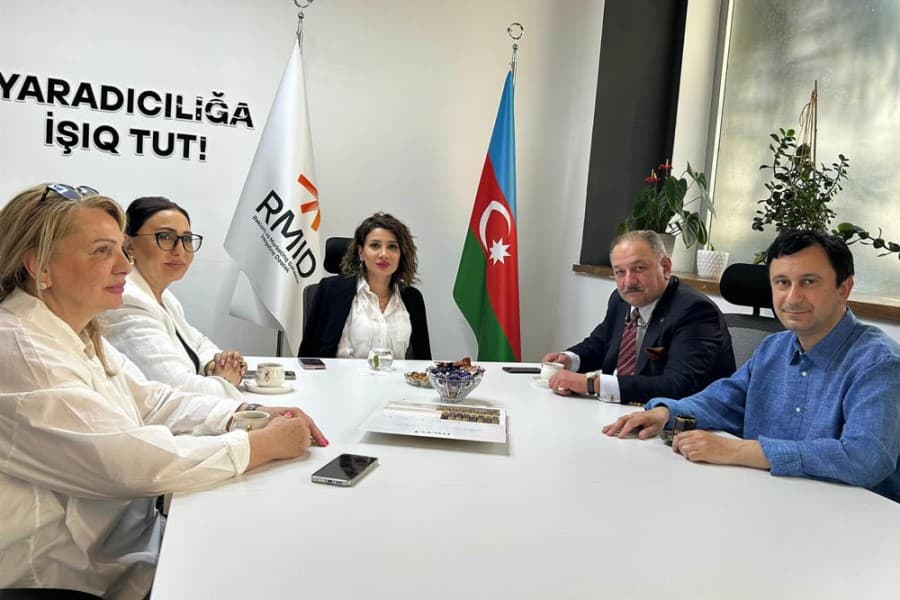 Azərbaycan və Gürcüstan QHT-ləri arasında əməkdaşlıq müzakirə olundu - FOTOLAR