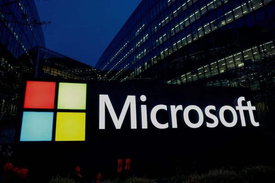 Microsoft Anthropic-in yeni AI modelindən istifadəni məhdudlaşdırıb