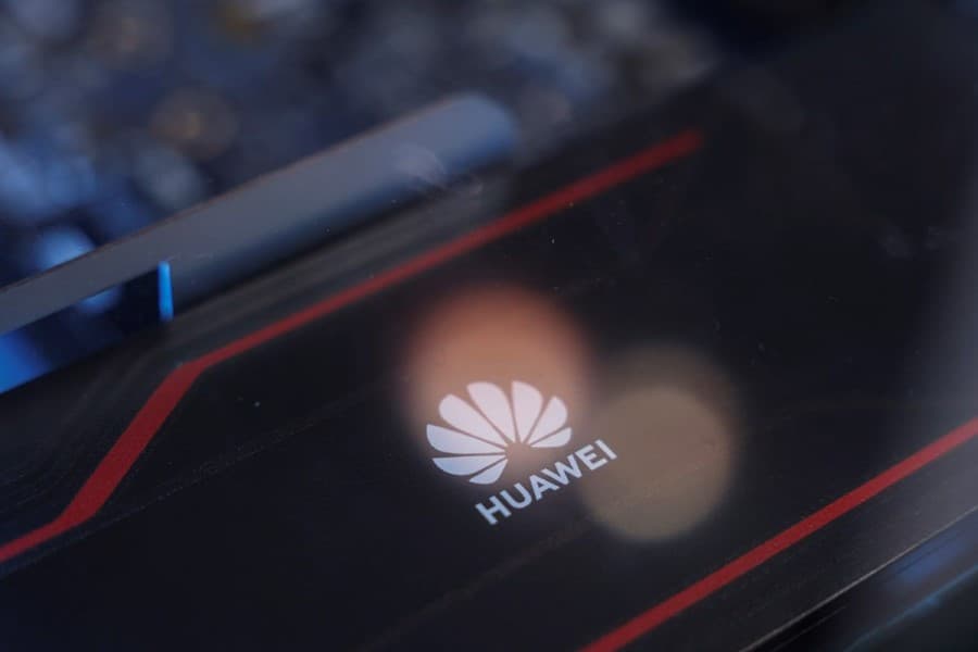 “Huawei”in “çip kraliçası” Çinin texnologiya simvollarından birinə çevrilib