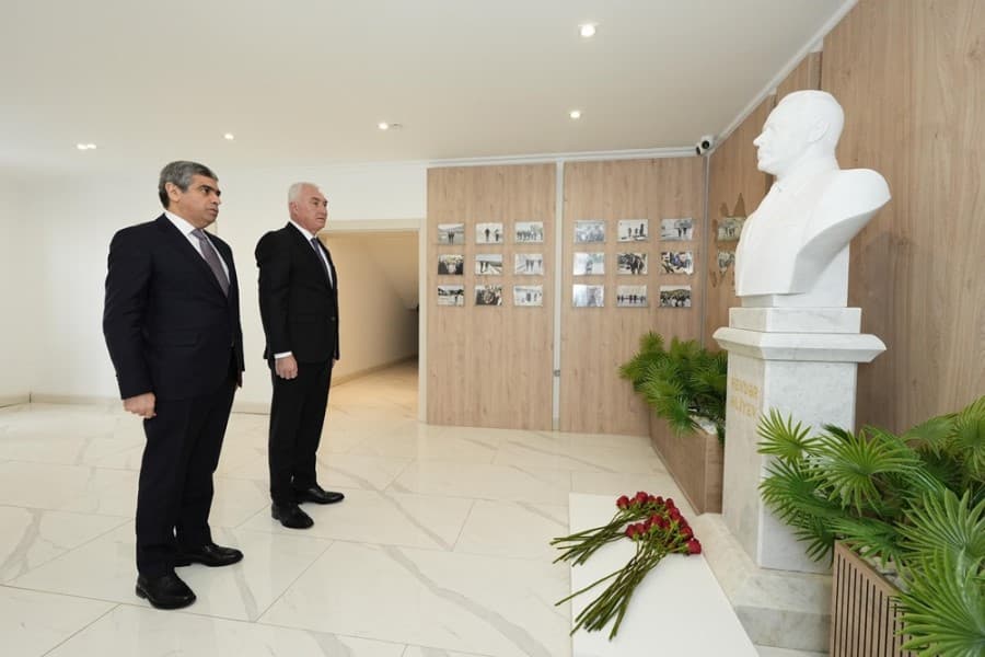 Nazir Anar Əliyev Laçında vətəndaşları qəbul edib - FOTOLAR