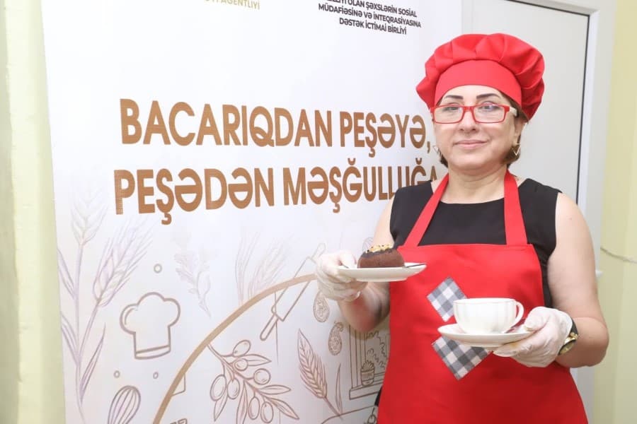 ƏSMİD İctimai Birliyi “Bacarıqdan Peşəyə, Peşədən Məşğulluğa” layihəsi çərçivəsində növbəti altıncı kulinariya təlimini keçirib