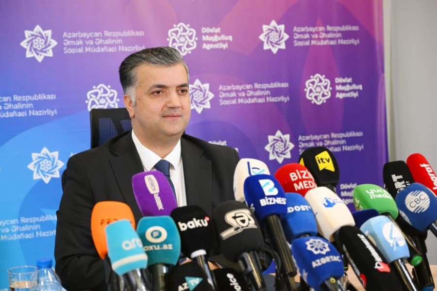 Əmək yarmarkaları işsizlərin məşğulluq imkanlarını artırır – Hasil Abbasov