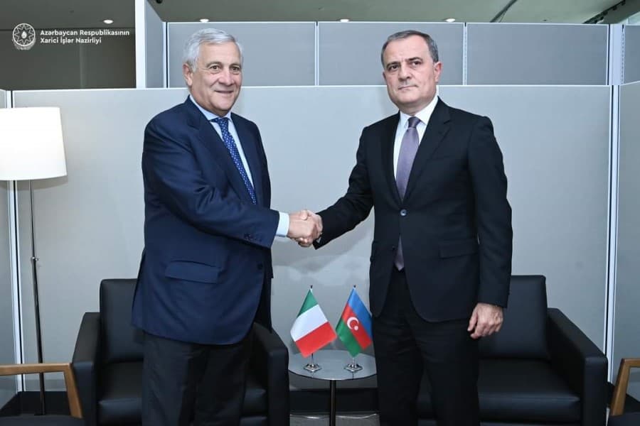 Ceyhun Bayramov Antonio Tayani ilə görüşüb