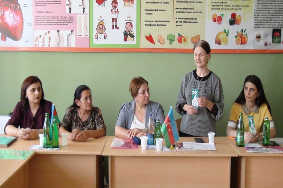 QHT Füzuli rayonunda "Erkən və qohum nikahların səbəbləri və fəsadları” mövzusunda dəyirmi masa keçirib - FOTOLAR