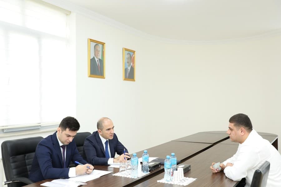 Nazirliyin Aparatının rəhbəri Fuad Musayev Siyəzən və Şabran rayonlarının sakinlərini qəbul edib