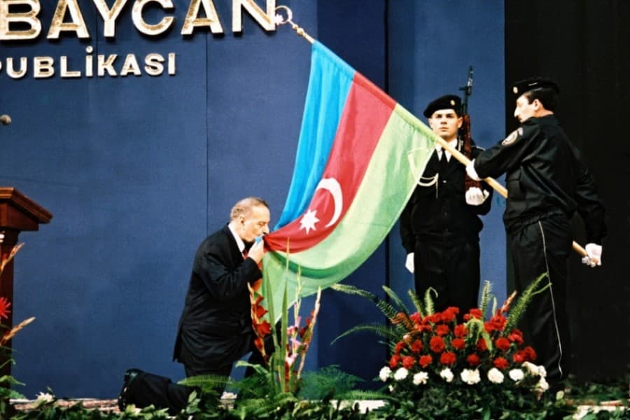 “1993-cü il oktyabrın 3-ü – Azərbaycanın taleyini xilas edən tarix” - Deputat