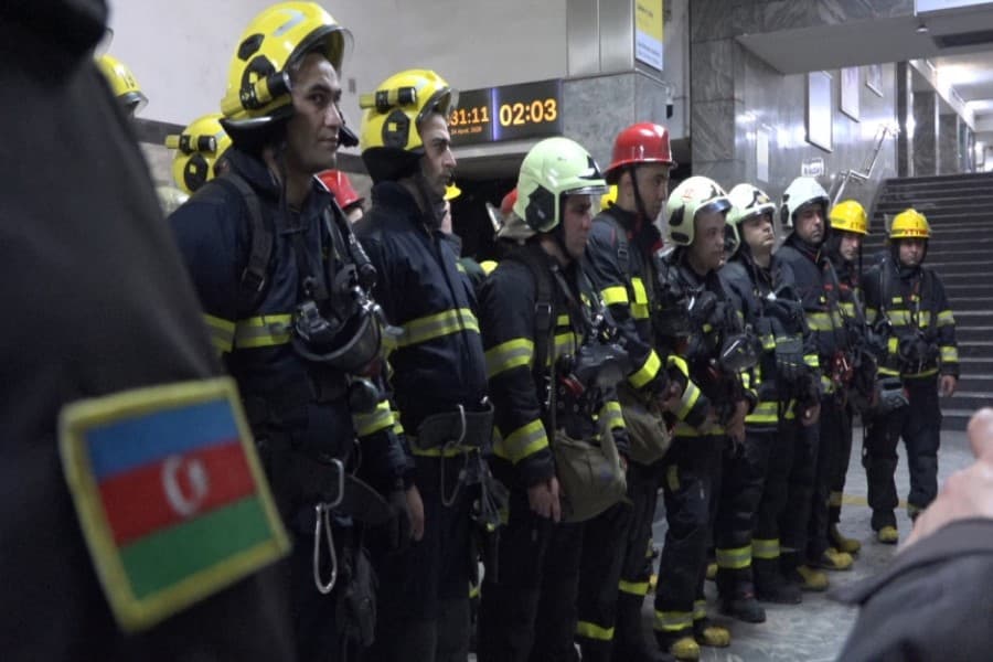 Fövqəladə Hallar Nazirliyi tərəfindən metroda təlim keçirilib