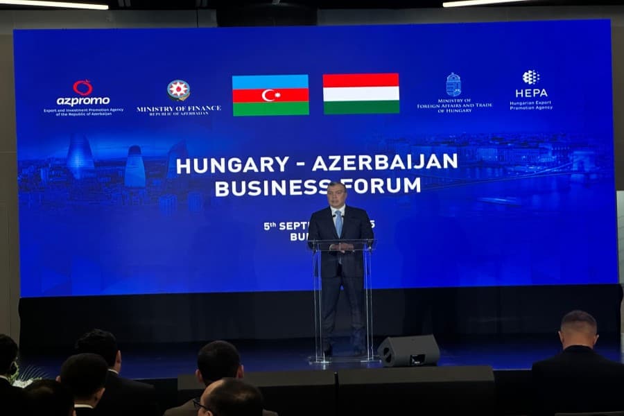 Sahil Babayev: "Ermənistanla sülh prosesi çərçivəsində elan edilmiş nəqliyyat və "yaşıl enerji" dəhlizləri Macarıstanla əməkdaşlıq üçün geniş imkanlar açır"