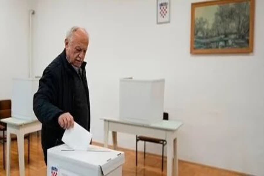 Xorvatiyada prezident seçkiləri başlayıb