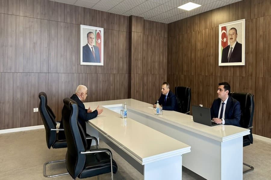 Deputat Vüqar İskəndərov 2026-cı ilin ilk vətəndaş qəbulunu keçirib - FOTOLAR