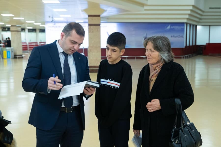 Şəhid ailələrinin üzvləri və əlilliyi olan şəxslərdən ibarət daha 67 nəfər sanatoriya-kurort mərkəzinə yola salınıb - FOTOLAR