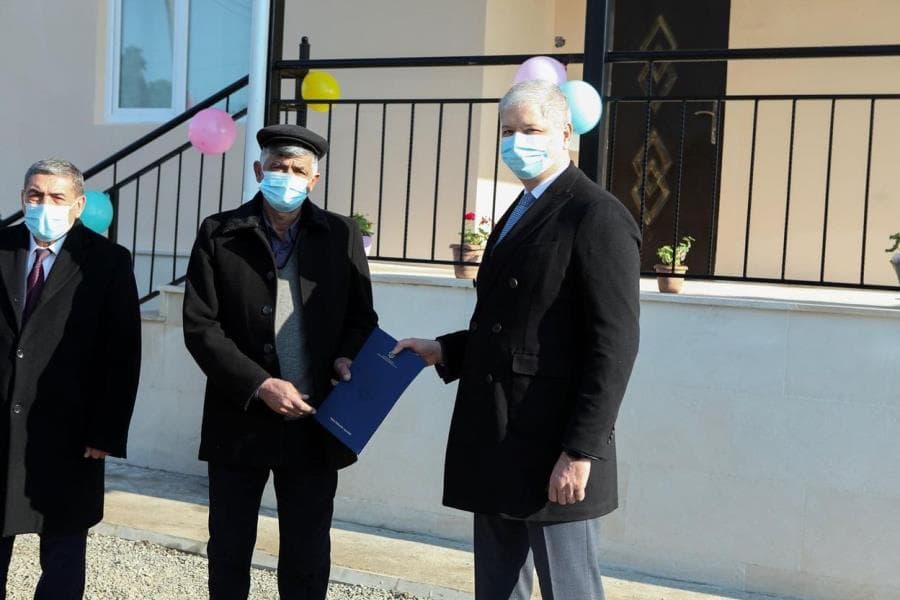 Bu gün daha 64 şəhid ailəsi və Qarabağ müharibəsi əlili evlə təmin olundu