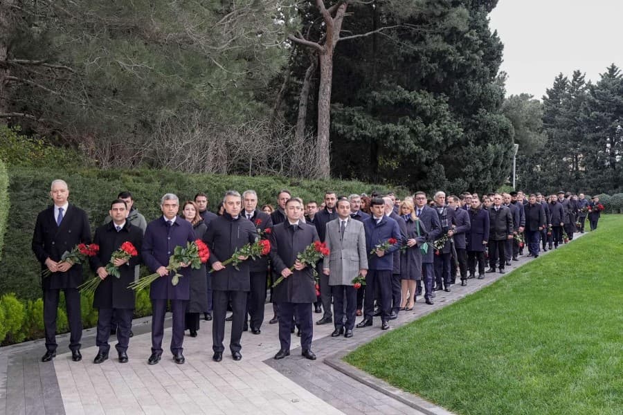 Nazirlikdə Ulu Öndər Heydər Əliyevin anım gününə həsr olunmuş tədbir keçirilib - FOTOLAR