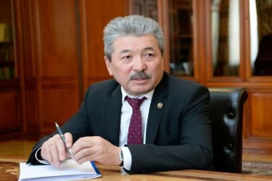 Qırğızıstanın baş naziri istefa verib