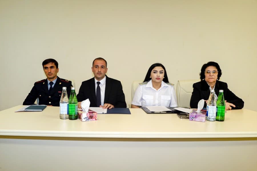 Erkən nikah hallarının qarşısının alınması mövzusunda İsmayıllıda maarifləndirmə tədbiri keçirilib - FOTOLAR