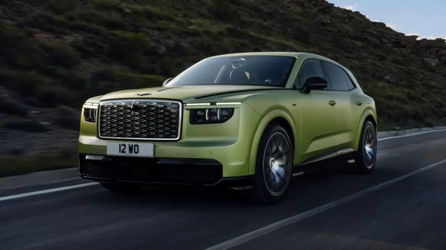 Bentley ilk tam elektrikli avtomobilini təqdim edib