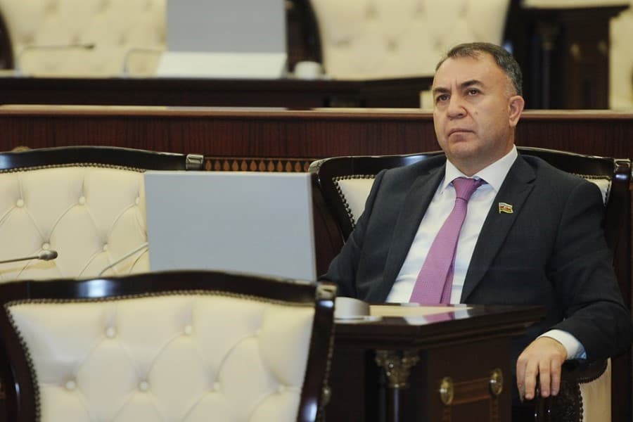 Sadiq Qurbanov: “Prezident məmurlara xalqın xidmətində durmağı tövsiyyə edir”
