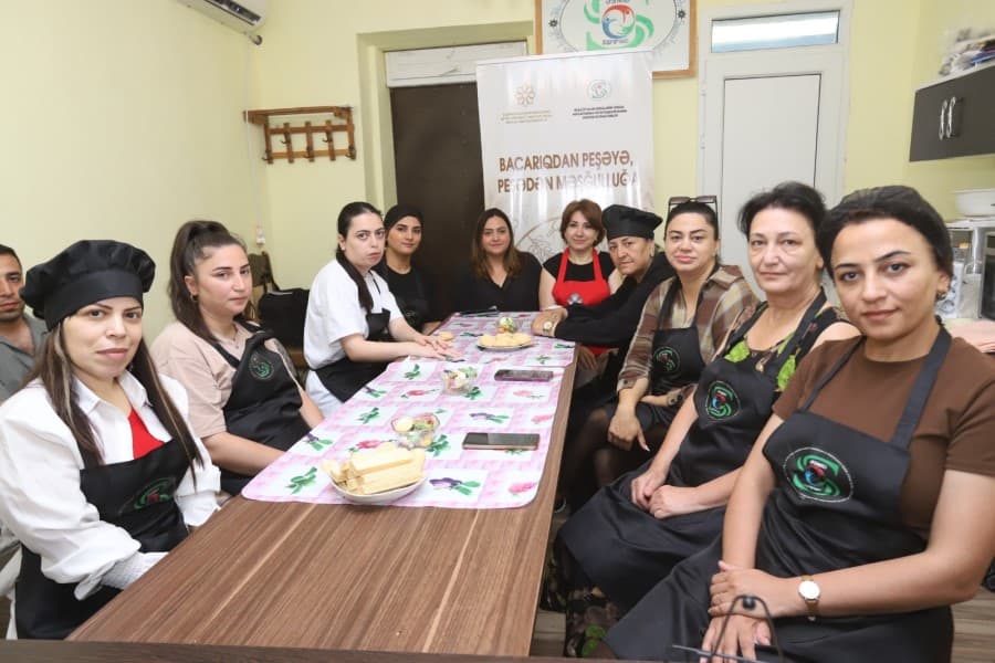ƏSMİD İctimai Birliyinin kulinariya kursunda səkkizinci təlim keçirilib
