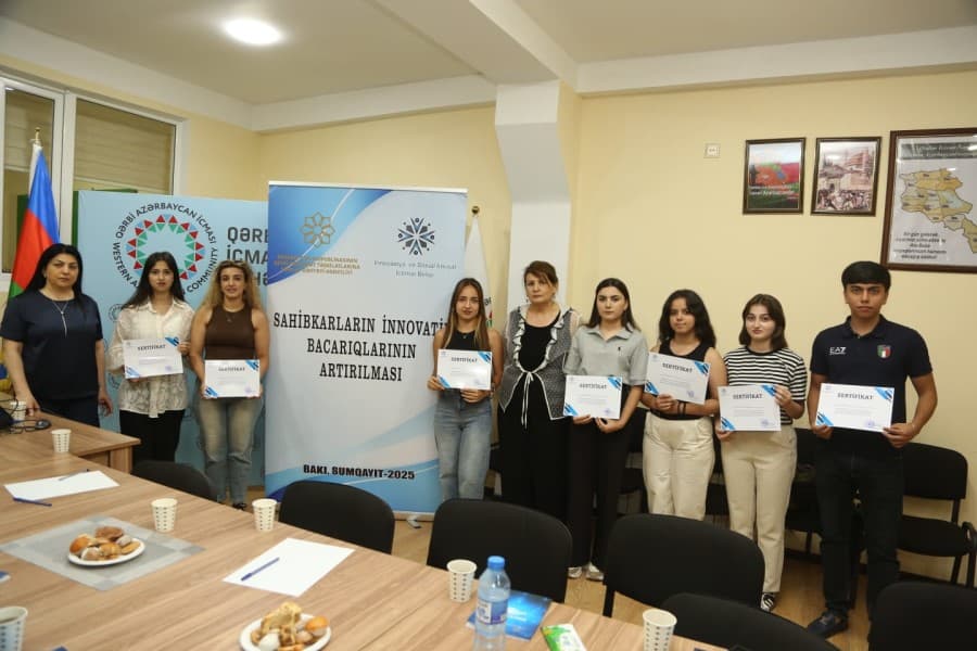 “Sahibkarların innovativ bacarıqlarınının artırılması” layihə çərçivəsində növbəti təlim və kitab təqdimatı keçirilib- FOTOLAR