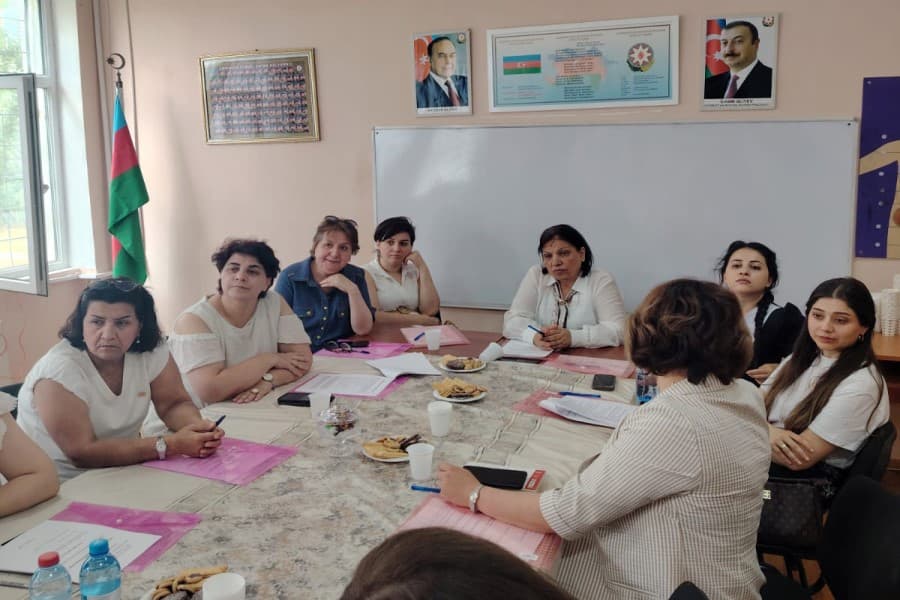 Sumqayıtda “Sağlam cəmiyyət ailədən başlayır” mövzusunda növbəti dəyirmi masa keçirilib