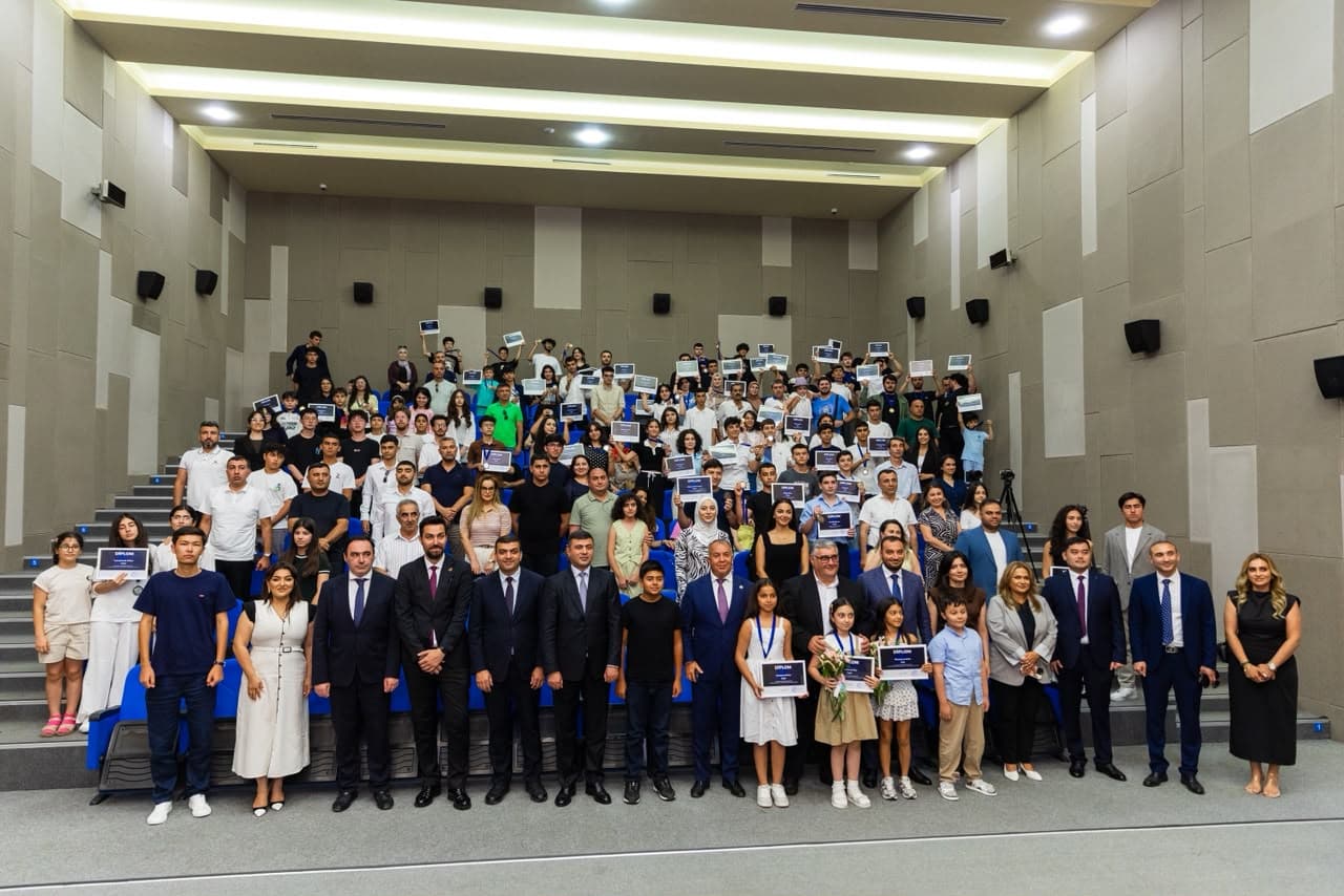 Aerokosmik Modelçilik Festivalının qalibləri mükafatlandırılıb
