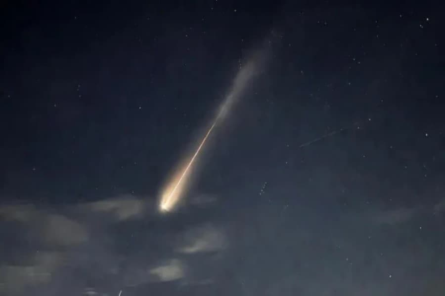Qara dəniz üzərində kiçik meteorit parçalanıb