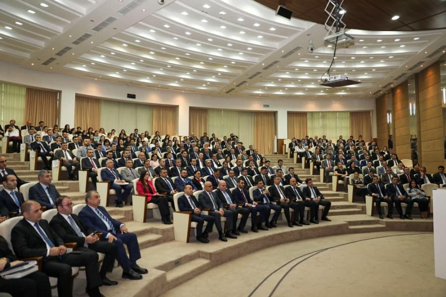 “Ümummilli Lider Heydər Əliyev müstəqil Azərbaycan Konstitusiyasının müəllifidir” mövzusunda tədbir keçirilib - FOTOLAR