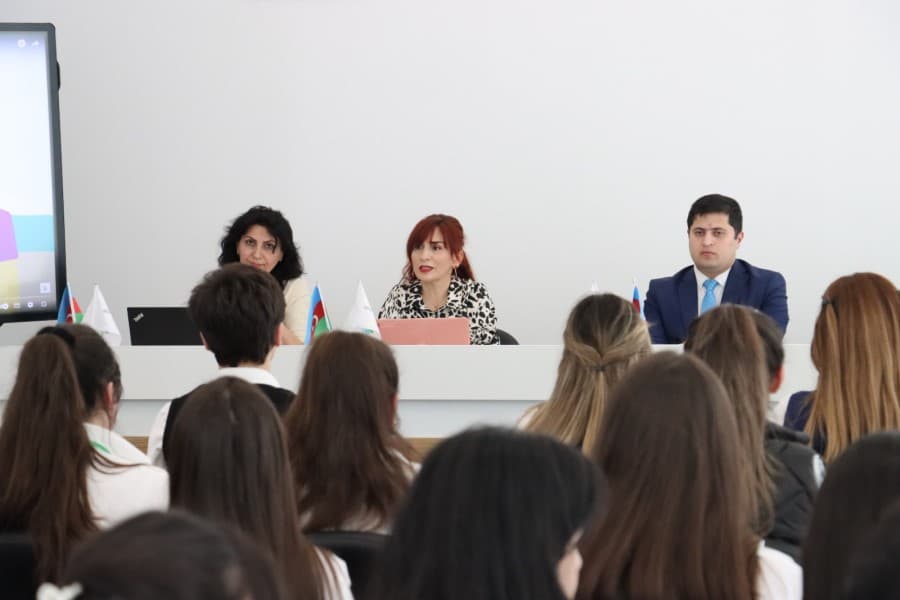 Gəncədə insan alveri ilə mübarizə mövzusunda maarifləndirmə sessiyası keçirilib - FOTOLAR