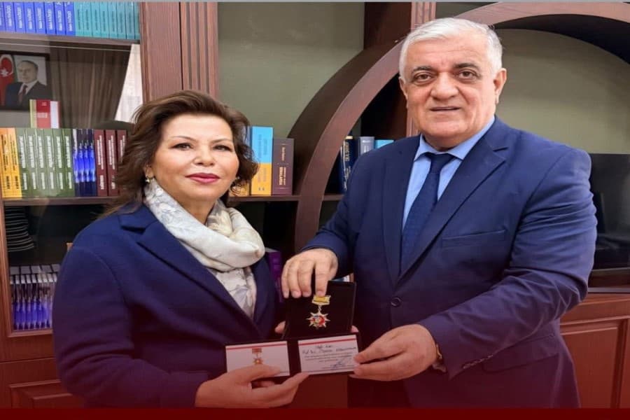 Professor Mahirə Hüseynovaya Türk Dünyasının Birliyi Uğrunda Fəxri Mükafat verildi - FOTO