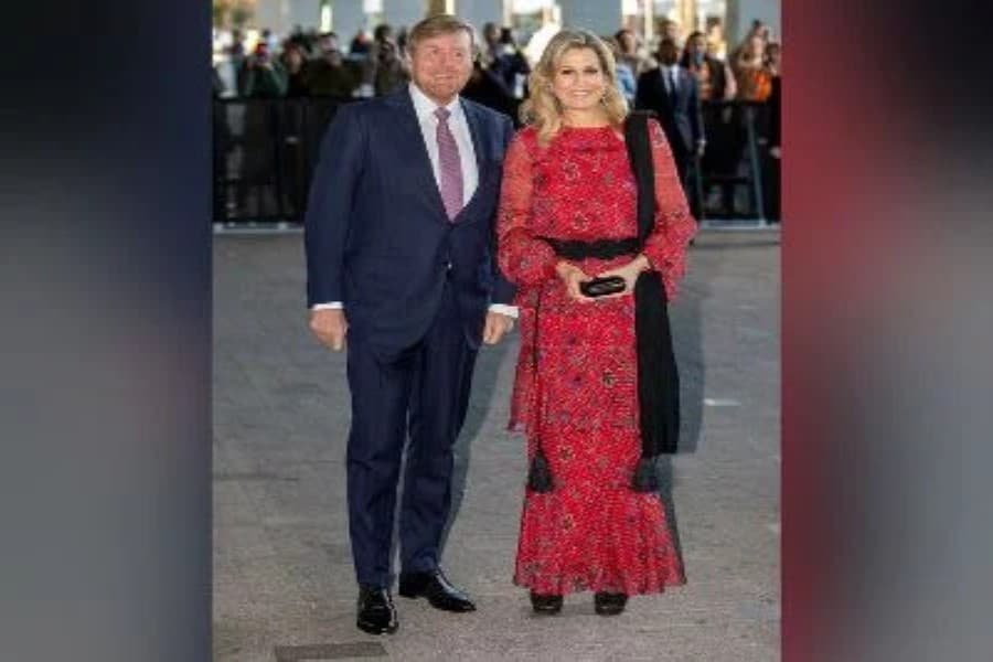 Niderland Kraliçası 54 yaşında orduya çağırılıb