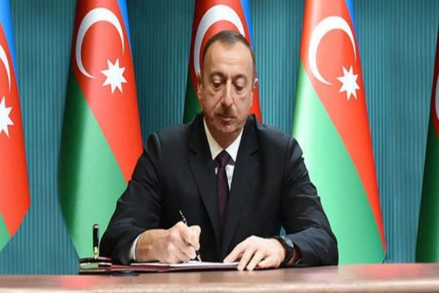Prezident QHT sədrini mükafatlandırdı - FOTO