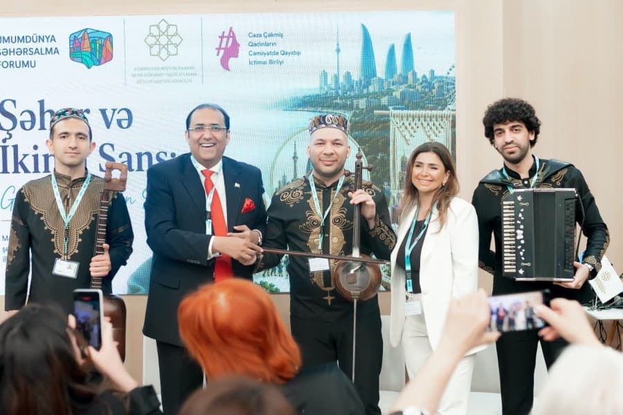 WUF13 çərçivəsində “Şəhər və ikinci şans: Görünməyənlərin səsi” adlı beynəlxalq sərgi keçirilib - FOTOLAR